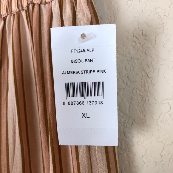 Faithfull the Brand • Striped Flare Bisou Pants - Picture 7 of 10